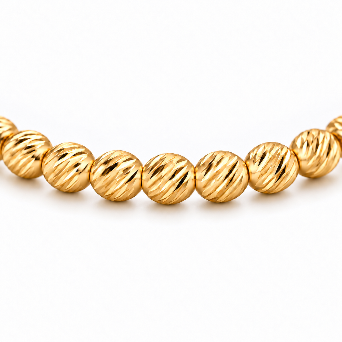 Lustre 18K Gold Bead Bracelet detail view Helior 