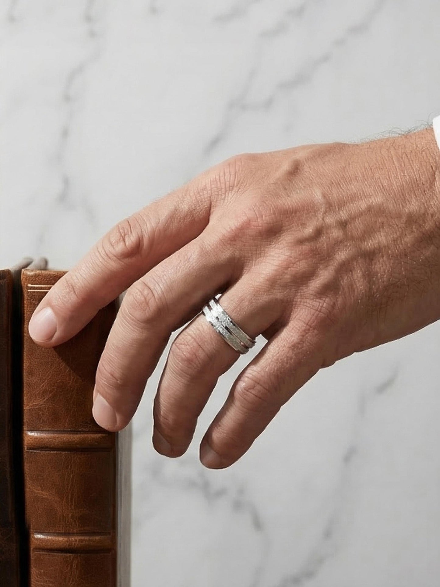 PT950 platinum matte centre wedding band 5mm setting and finish detail