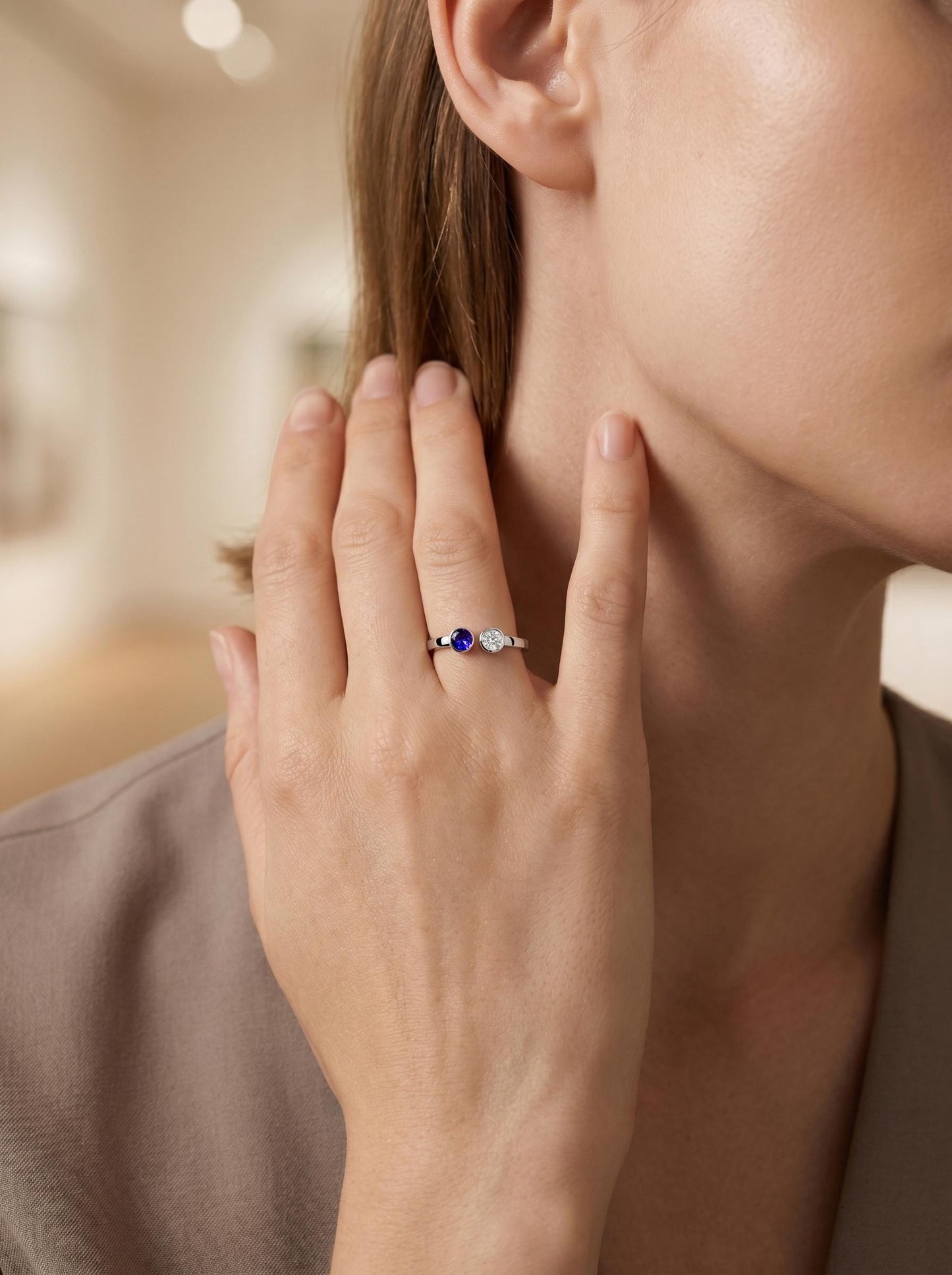 PT950 platinum Toi et Moi sapphire and diamond ring side profile