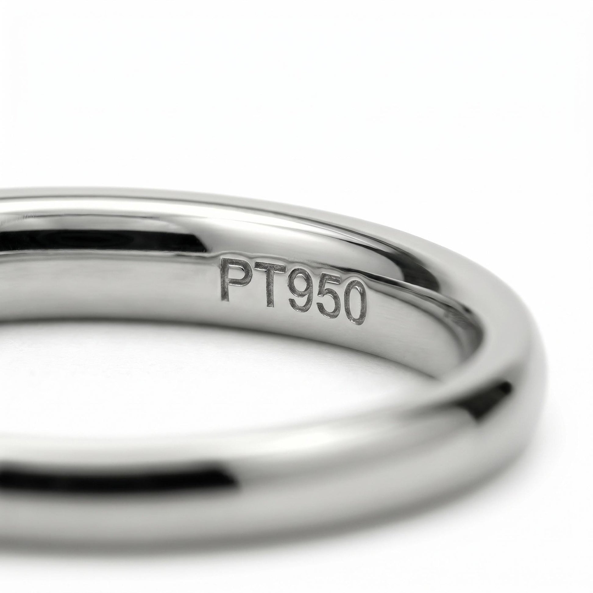 PT950 platinum thin wedding band in 1.5mm 2mm or 2.5mm setting and finish detail