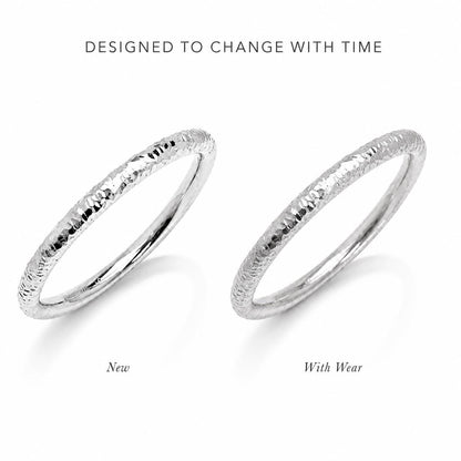 PT950 platinum faceted slim wedding band 2mm setting and finish detail